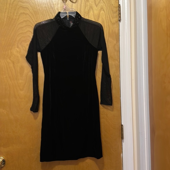 J.R. Nites Dresses Jr Nites Black Velvet Knee Length Dress With